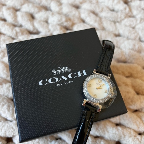 Coach watch with leather strap new - Picture 2 of 12